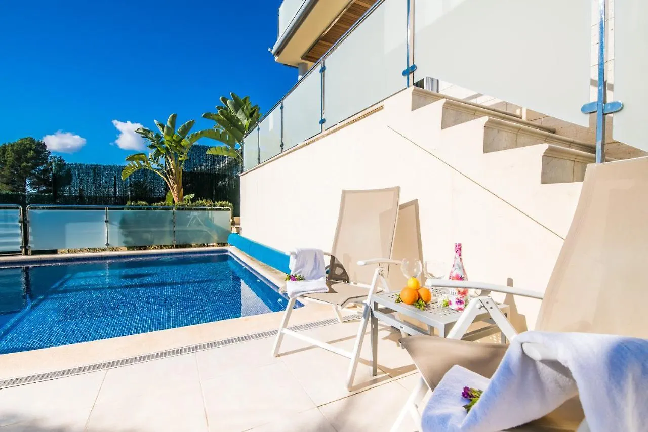 Ideal Property Mallorca - Villa Alcanada 1 Spanien