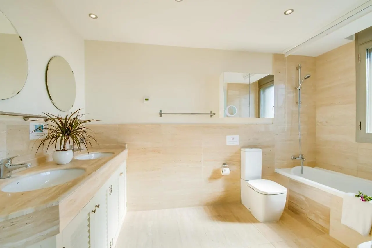 Ideal Property Mallorca - Villa Alcanada 1 Feriehus
