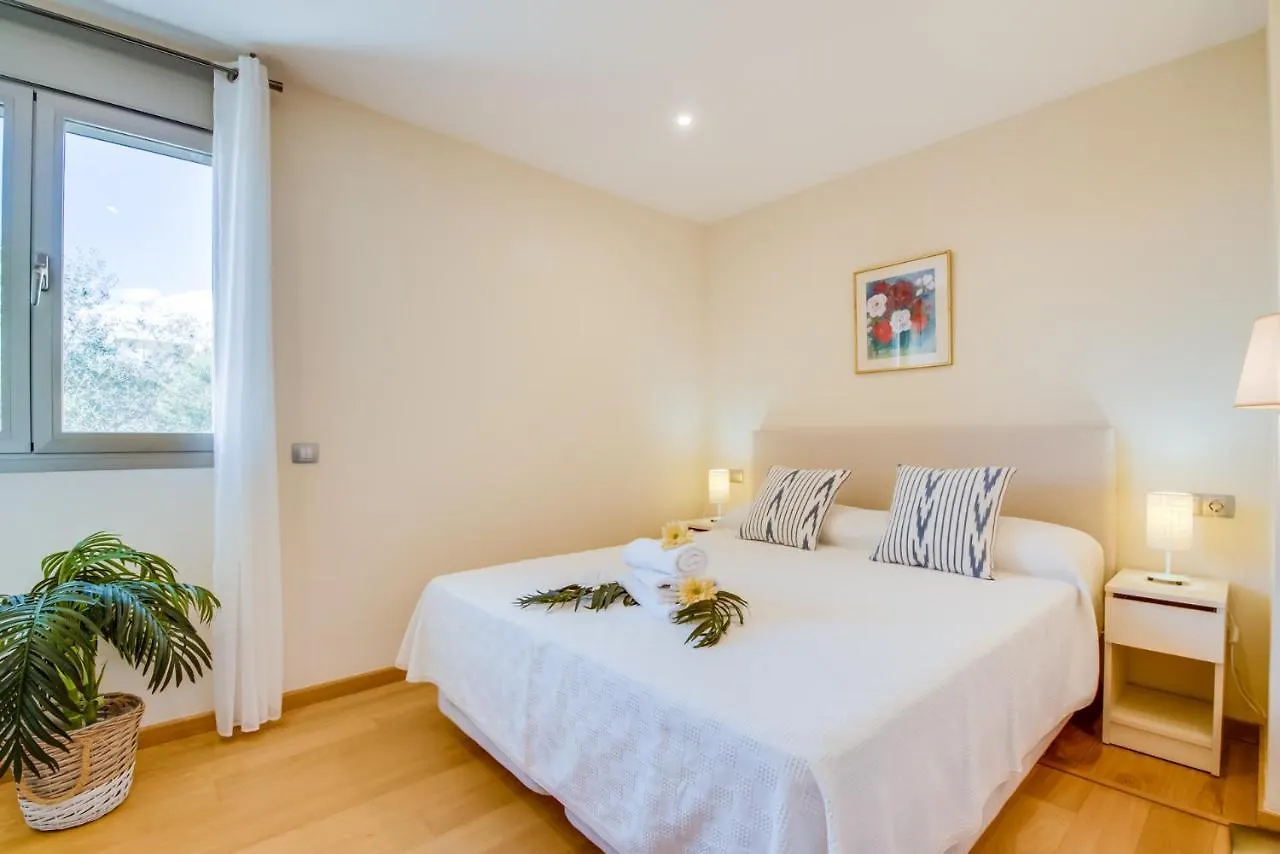 Ideal Property Mallorca - Villa Alcanada 1 0*,